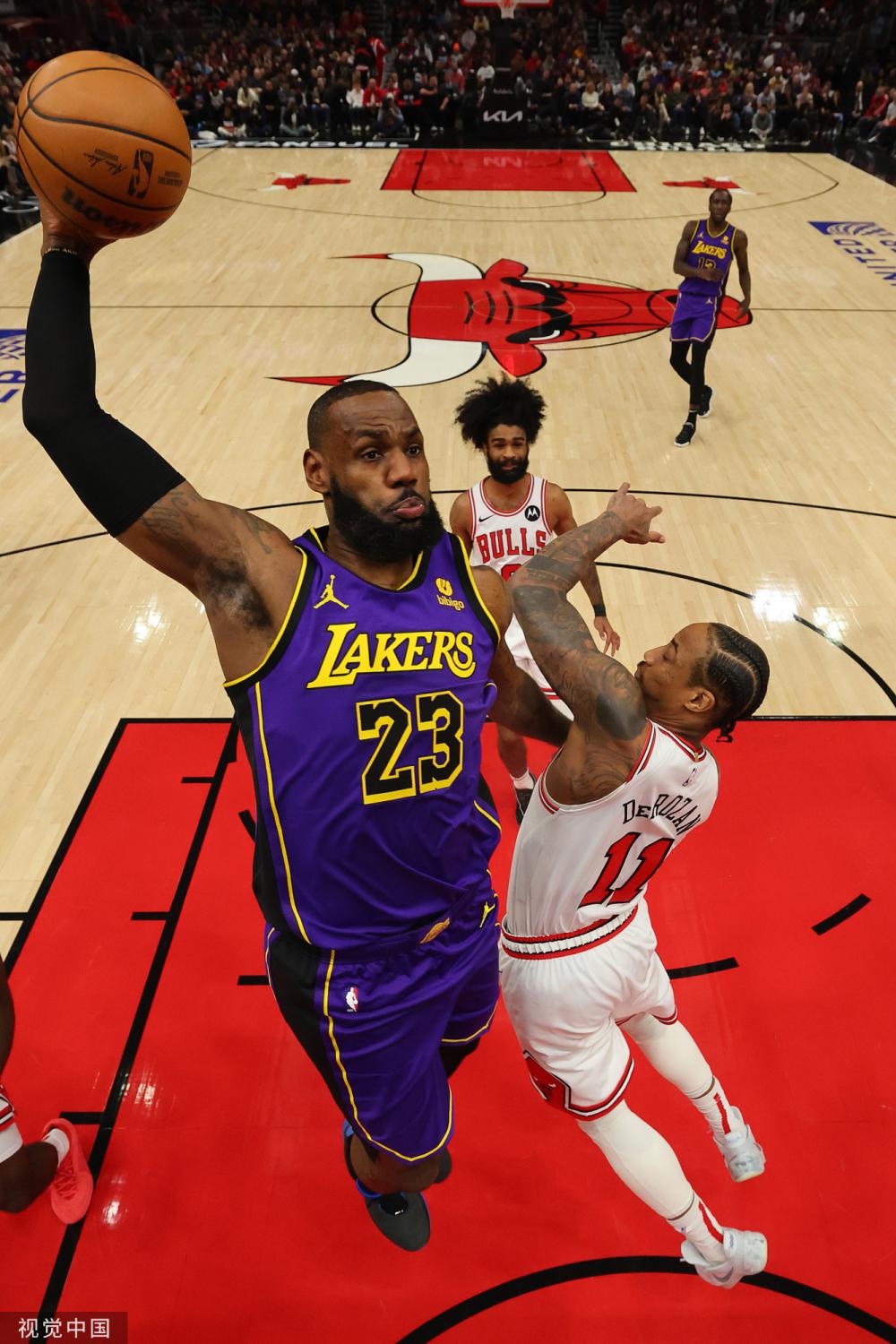 持了球迷的 持了球迷的